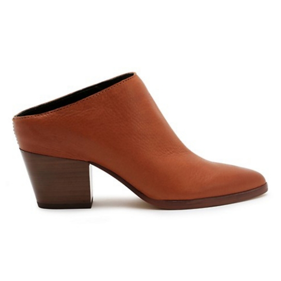 dolce vita rogin suede heeled mule